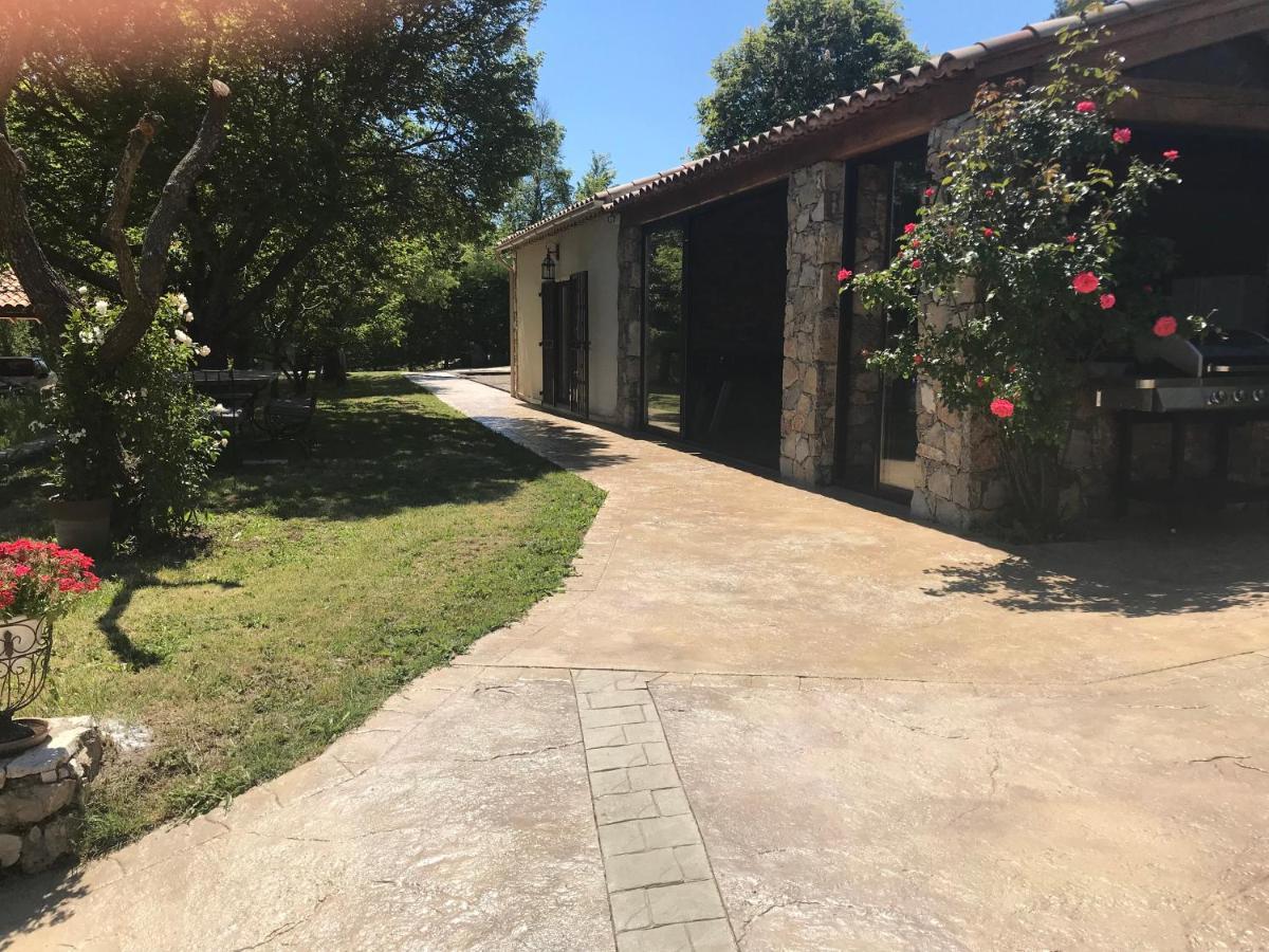 Le Hameau Des Vanades Ampus Exterior foto