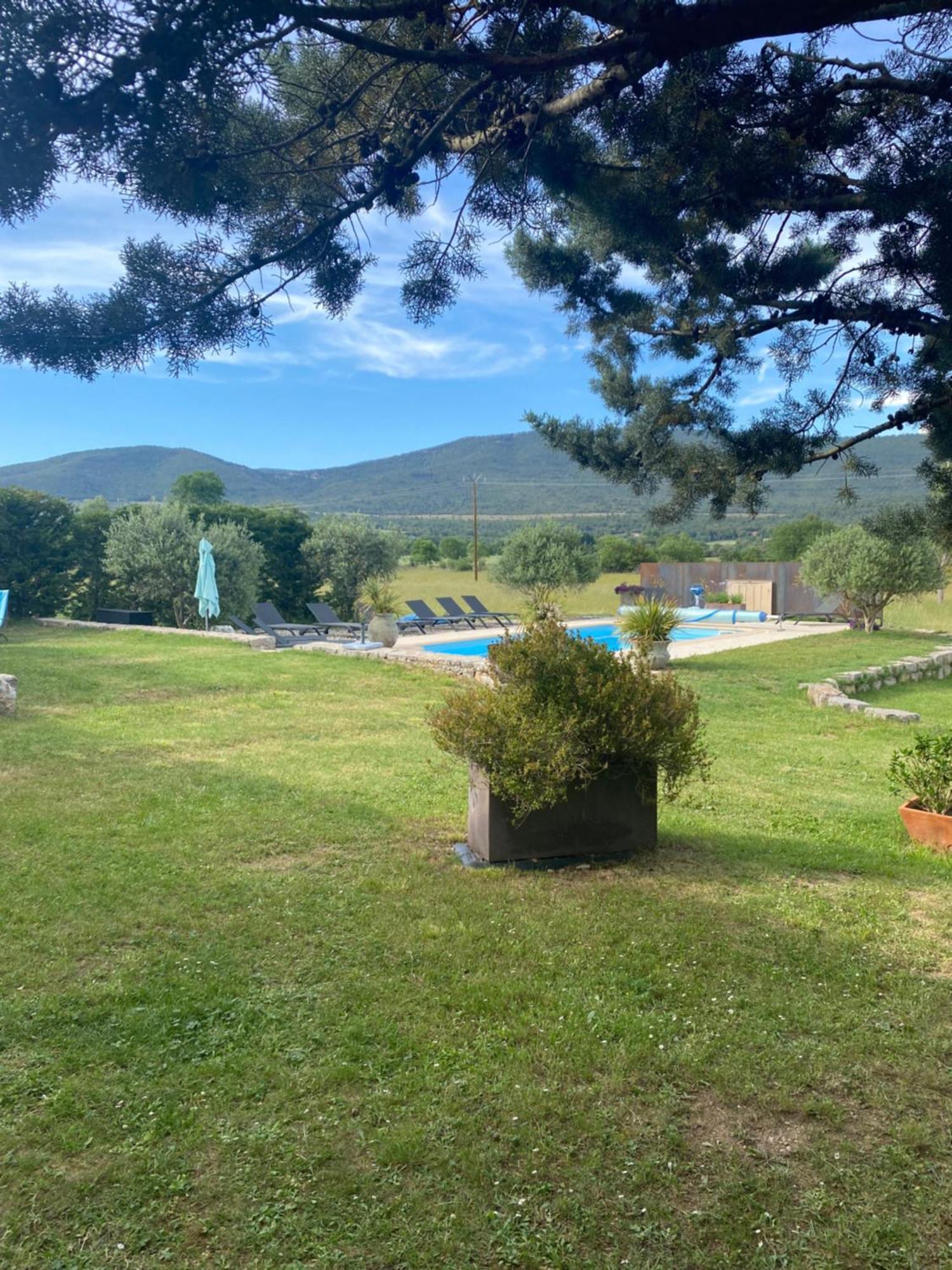 Le Hameau Des Vanades Ampus Exterior foto